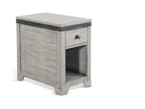 Sunny Designs Alpine Grey Chair Side Table