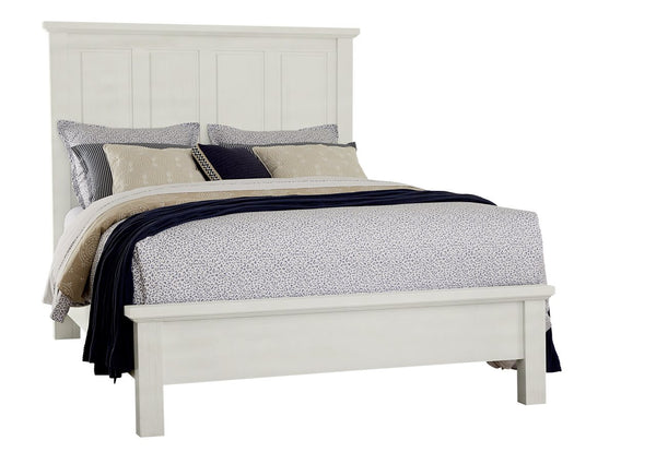 Vaughan-Bassett Maple Road Two-Tone Queen Mansion Bed