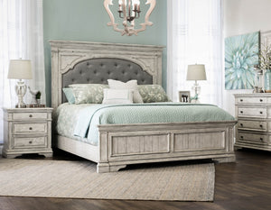 Steve Silver Highland Park Queen Bed, Dresser, Mirror & Nightstand Set In Cathedral White
