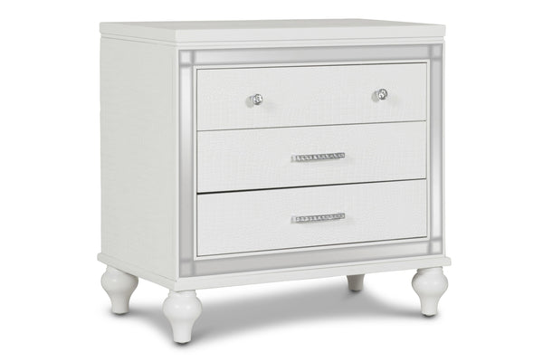 New Classic Valentino Nightstand in White