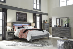 Baystorm King Panel Bed, Dresser, Mirror, Chest & 2 Nightstands Gray