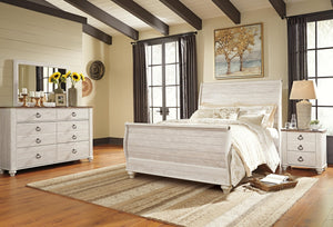 Willowton Queen Sleigh Bed with Mirrored Dresser & Nightstand Whitewash