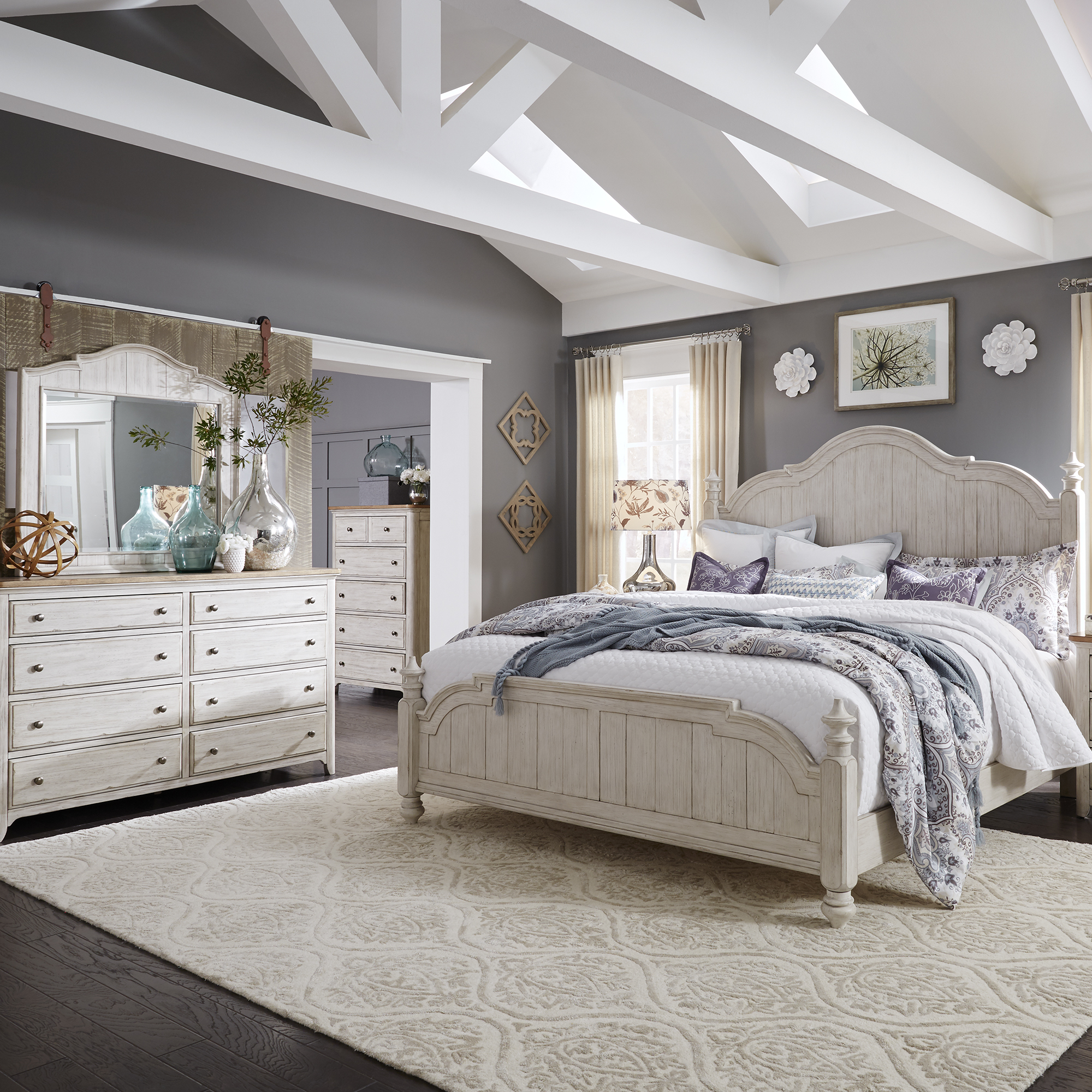 What Color for Bedroom With Antique Bed And Dresser: Timeless Elegance Tips