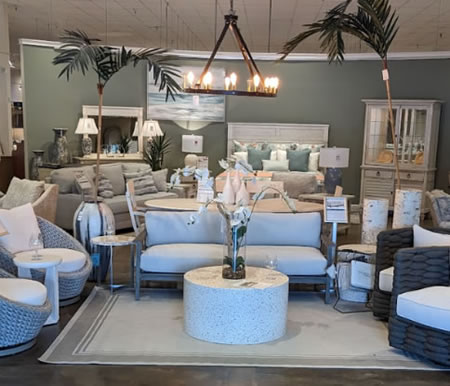 Hudson's Furniture Altamonte FL showroom