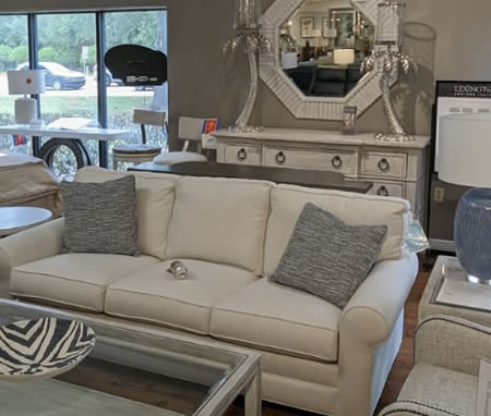 Hudson's Furniture Brandon FL showroom