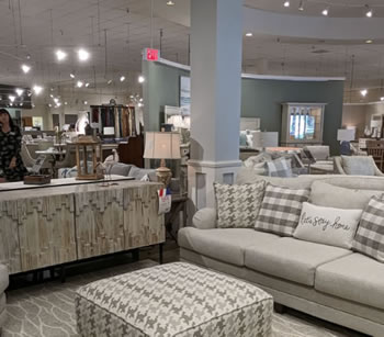Hudson's Furniture Altamonte FL showroom